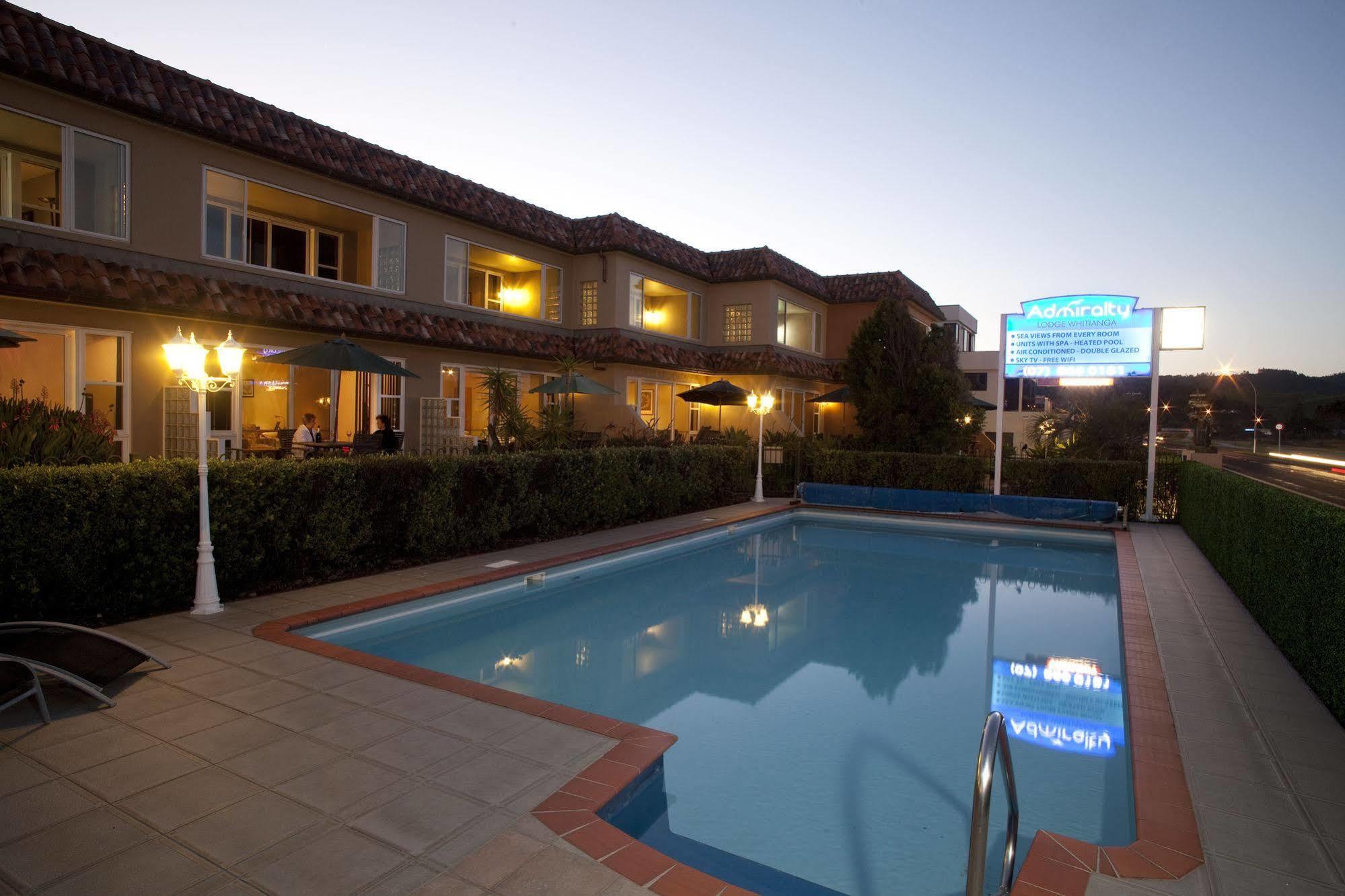 Admiralty Lodge Motel Whitianga Exteriör bild