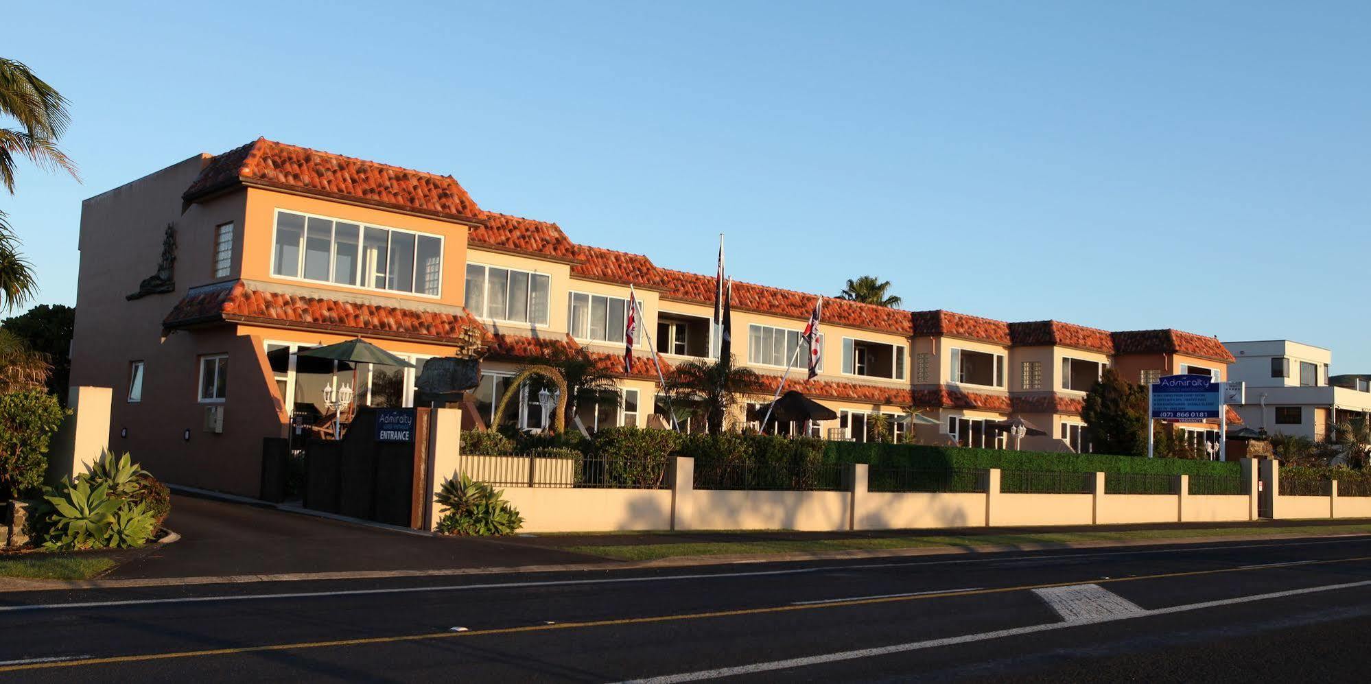 Admiralty Lodge Motel Whitianga Exteriör bild